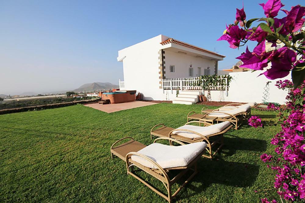 Villa Albe, Jacuzzi Con Vistas Al Mar Arona  Ngoại thất bức ảnh